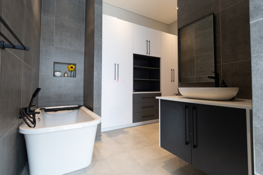 4 Bedroom Property for Sale in Wigwam North West